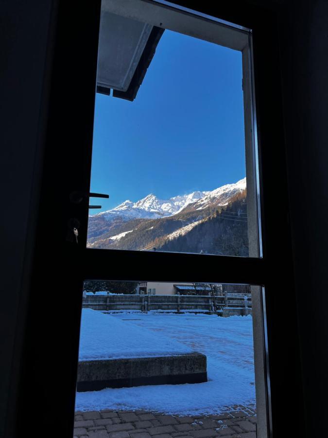 Bianchina - Bilocale Con Giardino Privato Apartment Valdisotto Bagian luar foto