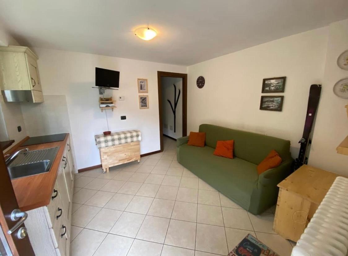 Bianchina - Bilocale Con Giardino Privato Apartment Valdisotto Bagian luar foto